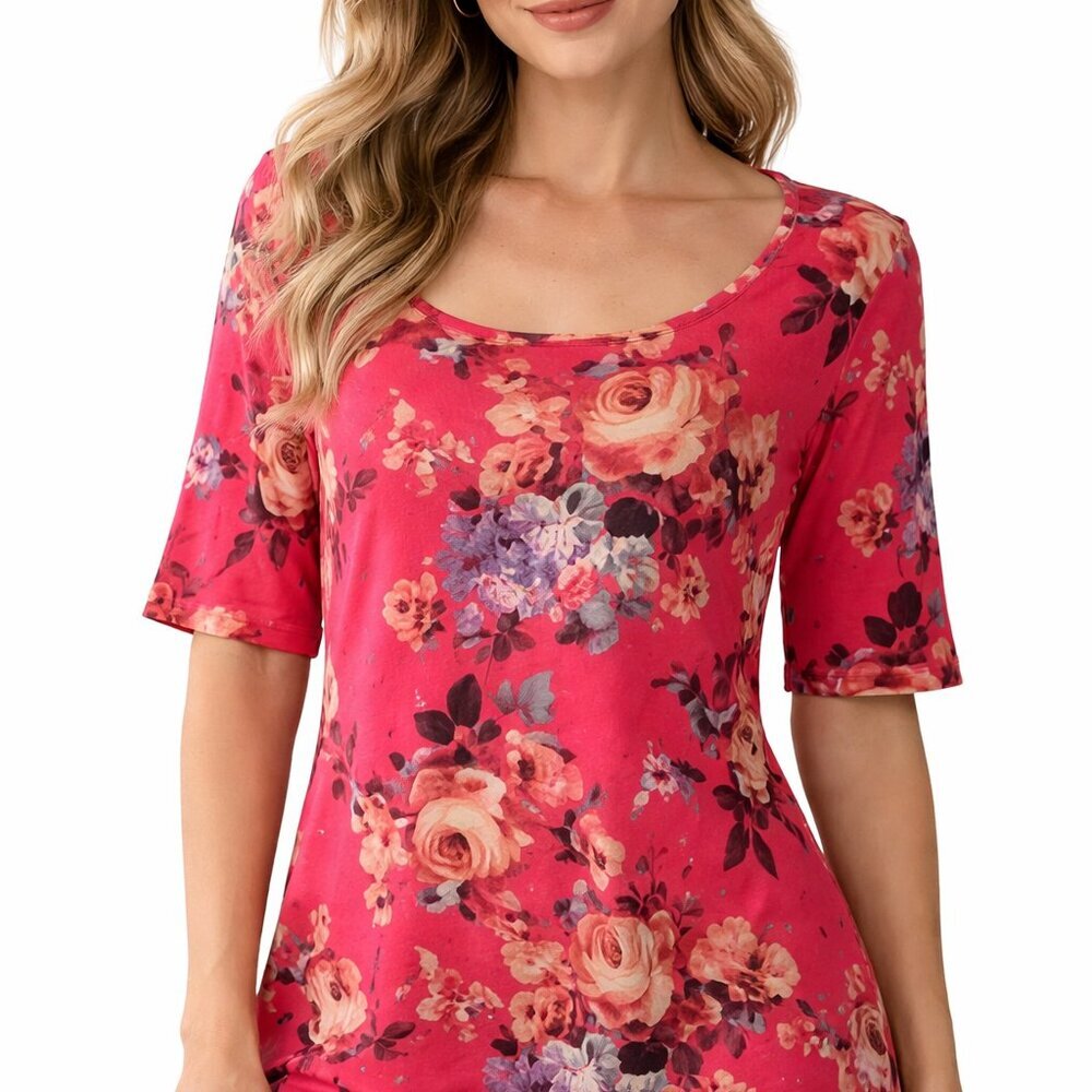 Piphany Torrey Fitted Tee Shirt Size Medium Floral Scoop Neck Pink Cottage Fairy